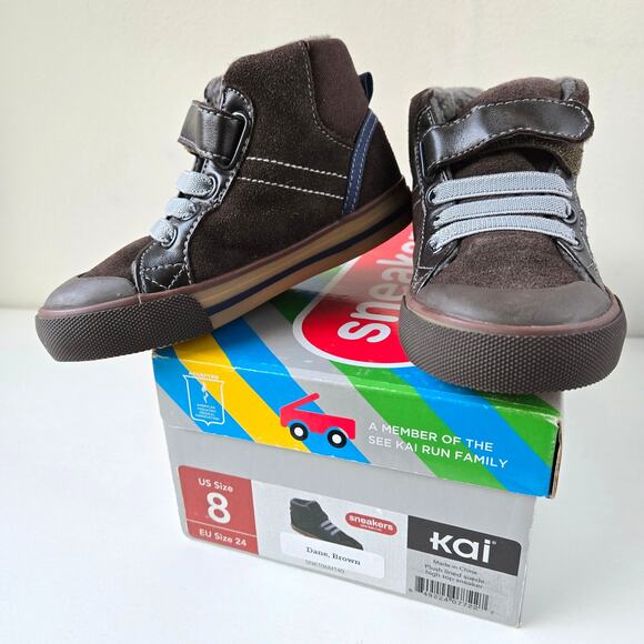 See Kai Run NEW Dane Toddler Boy Brown Sneaker Boots Shearling Lined Size 8 NIB - Picture 2 of 15